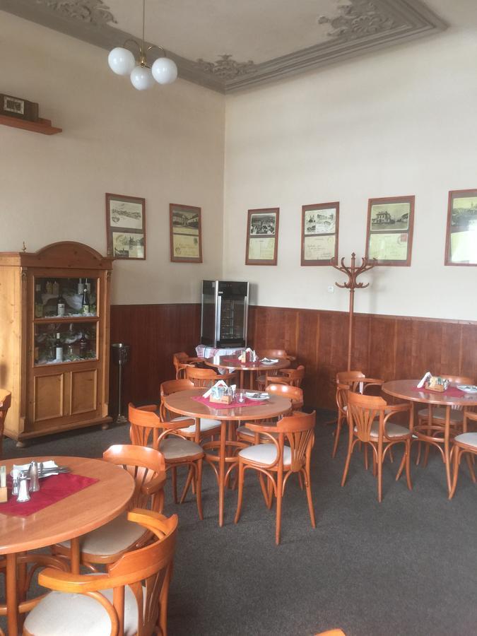 Chrast Hotel Dvorak מראה חיצוני תמונה