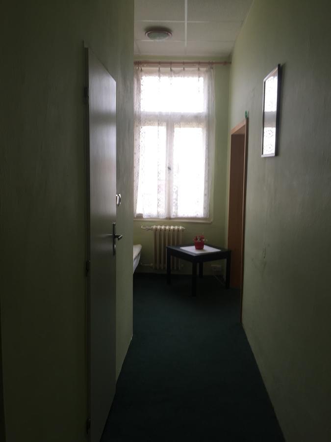Chrast Hotel Dvorak מראה חיצוני תמונה