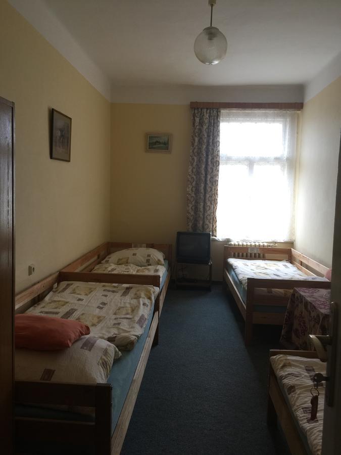 Chrast Hotel Dvorak מראה חיצוני תמונה
