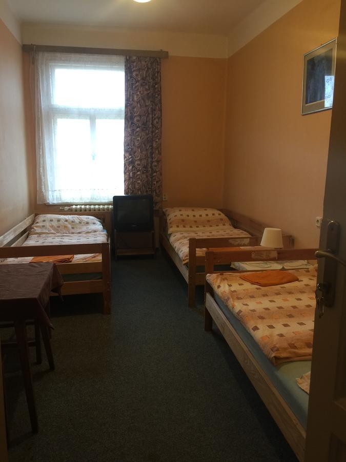 Chrast Hotel Dvorak מראה חיצוני תמונה